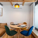 Urban Loft *